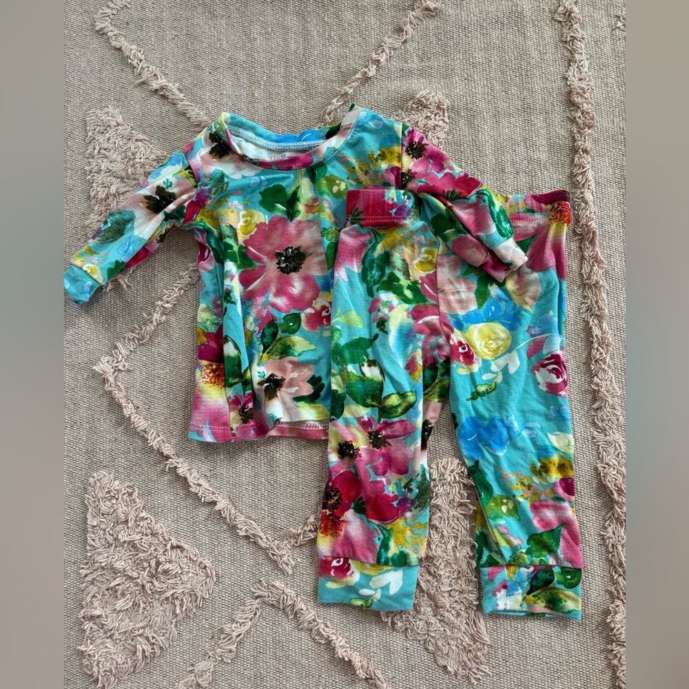 Floral Baby Long Sleeve Top and Pants Pajama Set